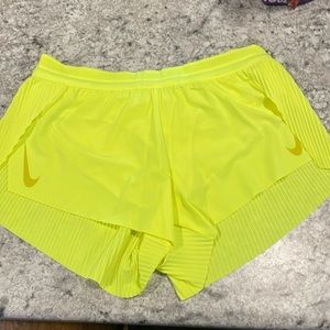 Women's Nike Aeroswift Shorts